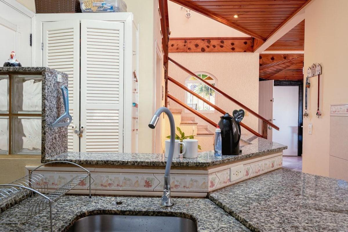 Casa Em Campos Do Jordao Villa Exterior photo